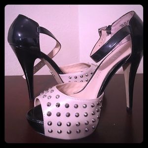 Rock & Republic Studded Stilettos, size 8.5